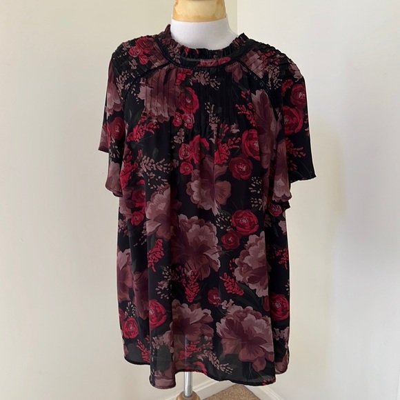 Torrid 3X black floral ruffled shirt sleeve blouse with tiny pleats. - Picture 1 of 9